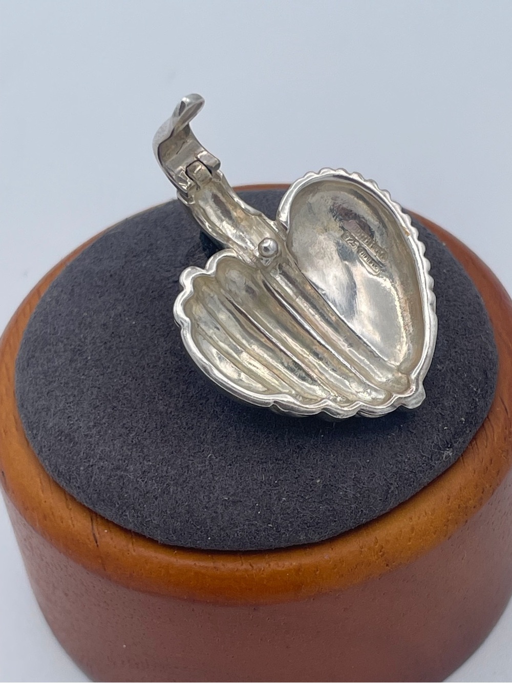 Judith Ripka Sterling Silver 925 Textured Heart Leaf Enhancer Pendant Thailand - Picture 7 of 9